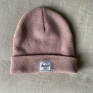 Herschel light pink beanie